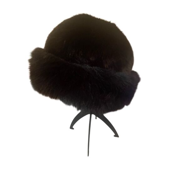 Black Faux Fur Wide Brim Winter Hat - Picture 5 of 6